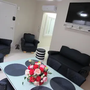 https://ap-507-uma-quadra-do-mar.santa-catarina-brasil.com